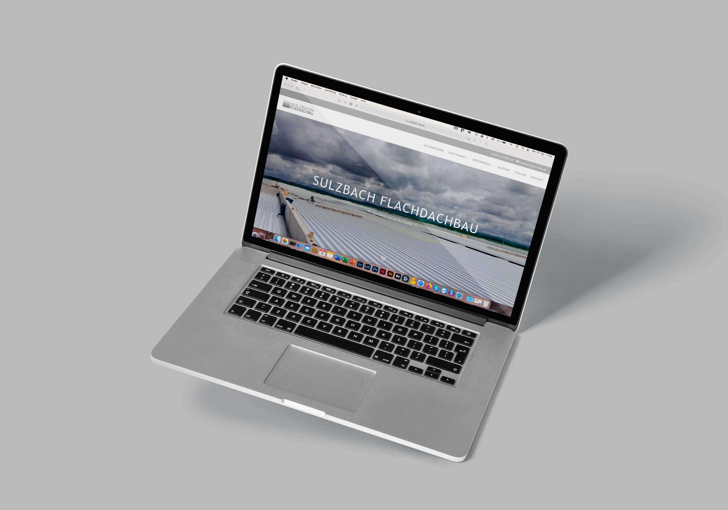 Eine Website auf einem Laptop, die durch das Corporate Design Paket entstand