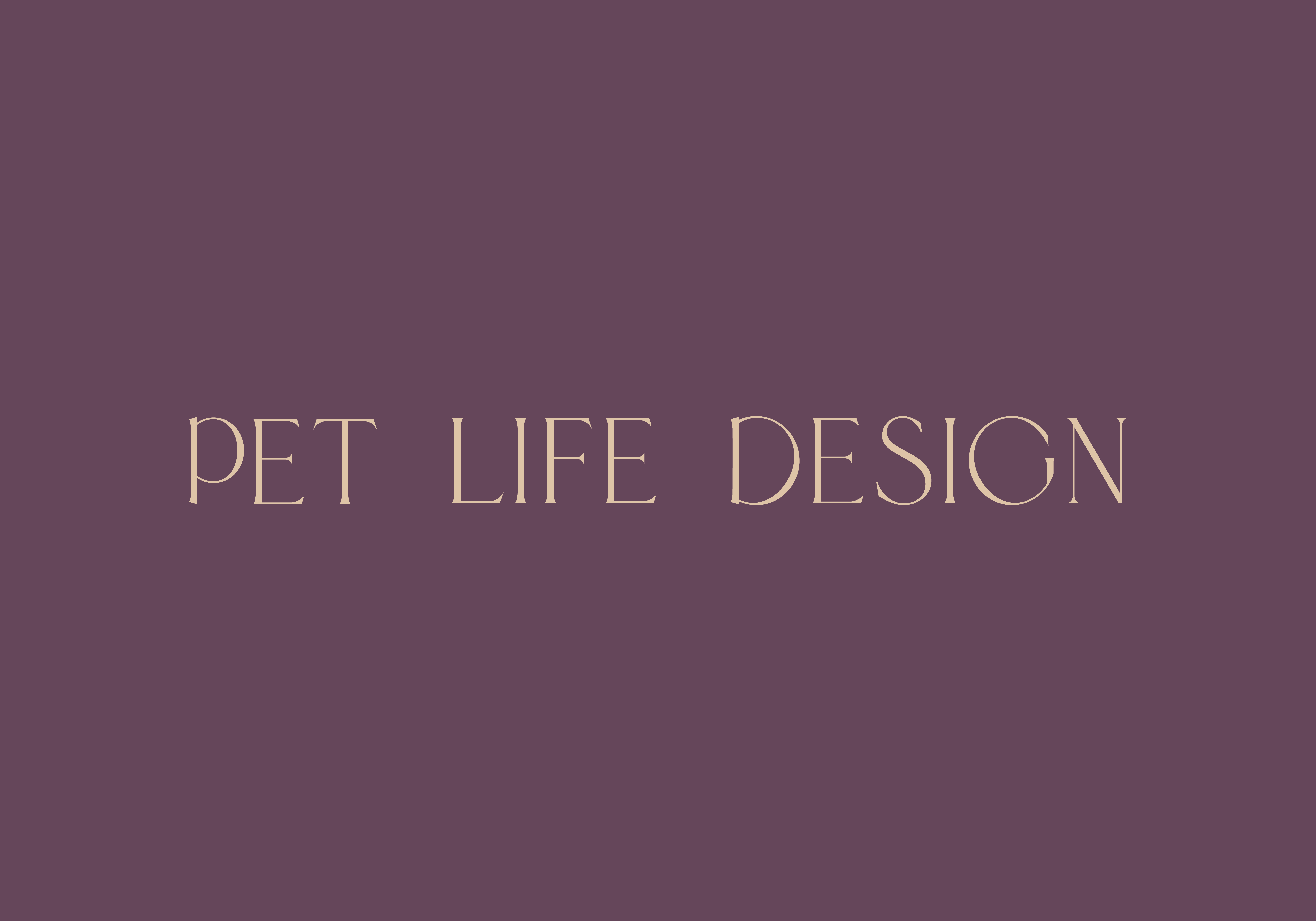 Das Sekundärlogo von Pet Life Design, das durch das Gründerpaket Logo entstand, auf beerenrotem Hintergrund.