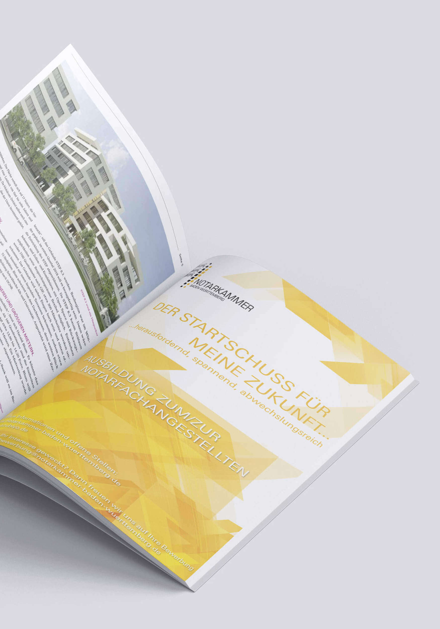 Anzeige der Notarkammer Baden-Württemberg Eine aufgeschlagene Zeitung mit einer Anzeige der Notarkammer Baden-Württemberg, das Design entstand druch die Markenberatung Stuttgart