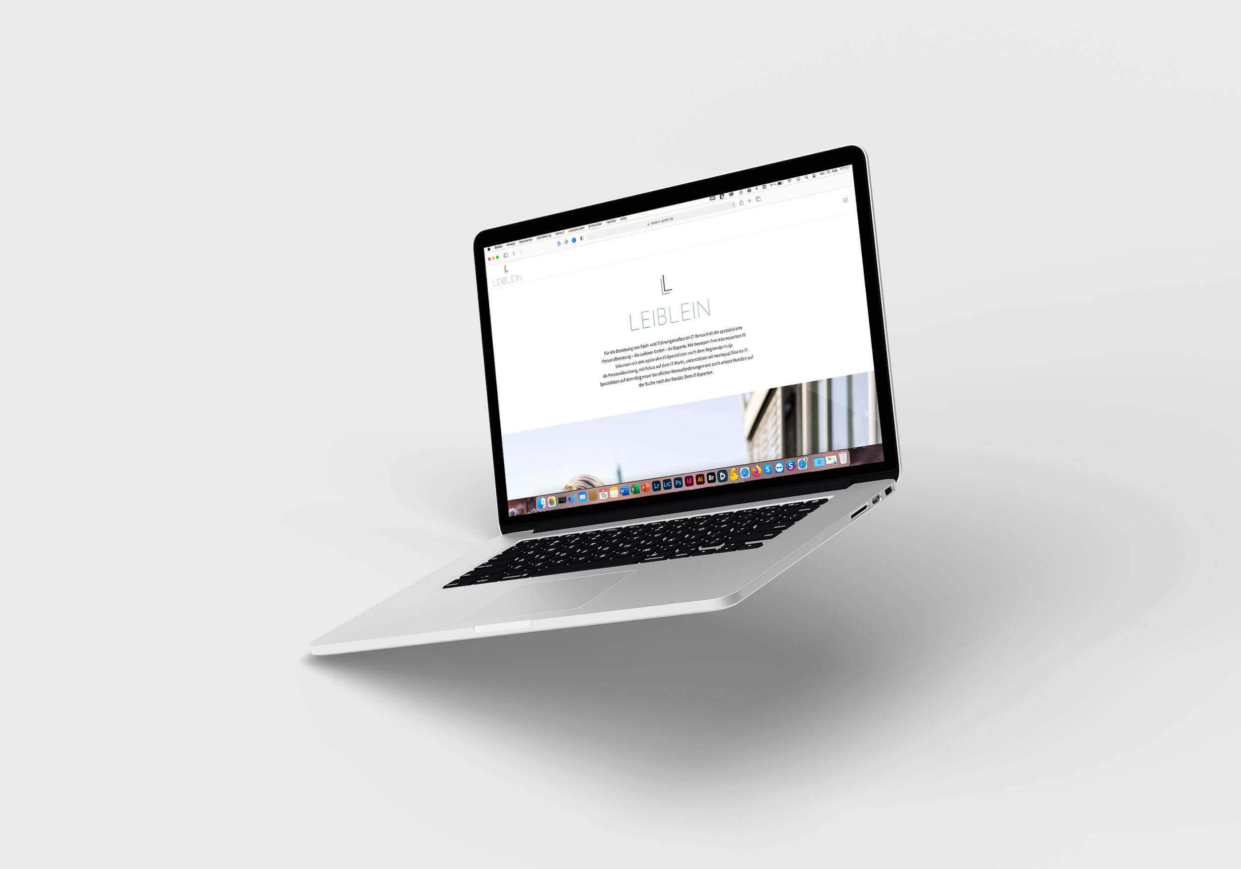 Bestandteil des Corporate Design, die Website auf einem MacBook geöffnet